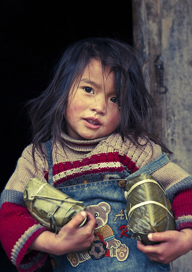 Angels-in-Northwest-Vietnam-Through-The-Lens-Of-Eric-Lafforgue