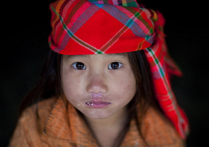 Angels-in-Northwest-Vietnam-Through-The-Lens-Of-Eric-Lafforgue