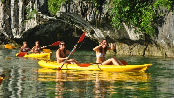 gray-line-halong-cruise