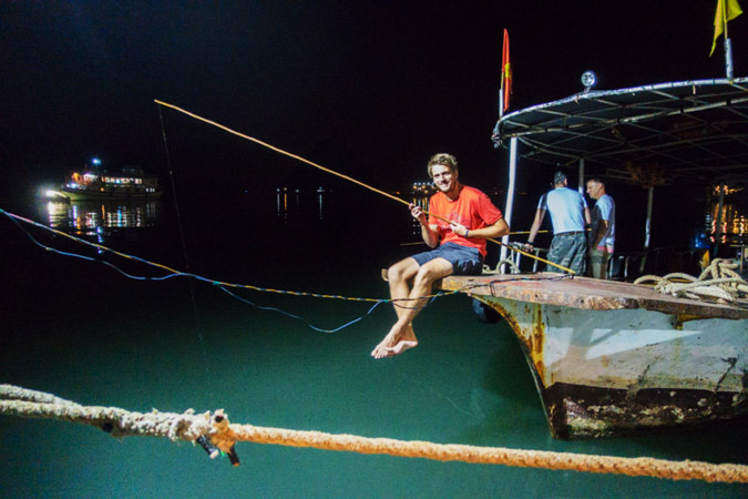 Squid-fishing-activity-in-Halong-Bay