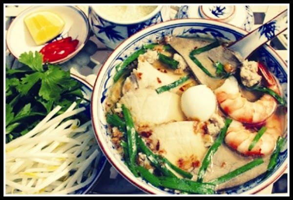 A full portion of Hu Tieu was ready to enjoy