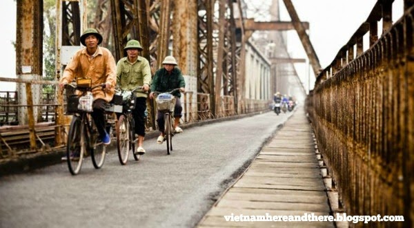 long-biên-bridge