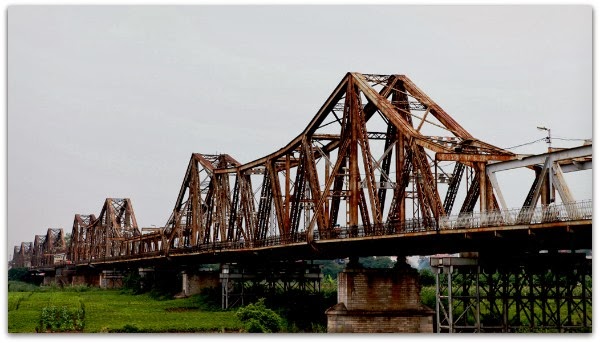 Long Bien Bridge