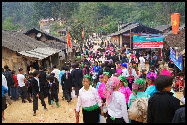 On the road to go in Khau Vai Love Market