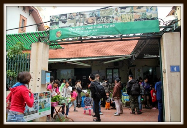 Looking from the gate of No.4, lane 67/12, To Ngoc Van Street