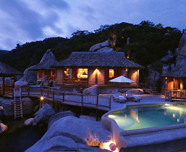 six-senses-overview-at-night